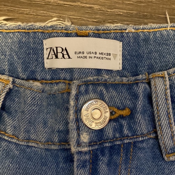 ZARA mini jean skirt - Picture 2 of 3